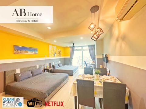 Bed, Dining area