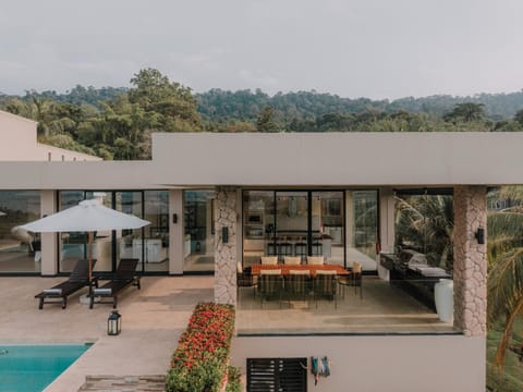 Natural landscape, Dining area, Mountain view, Sea view, Swimming pool, sunbed
