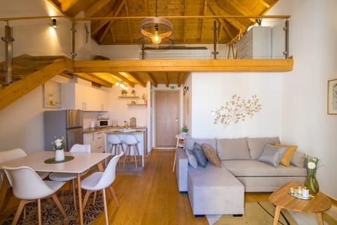 Kitchen or kitchenette, Living room, Dining area