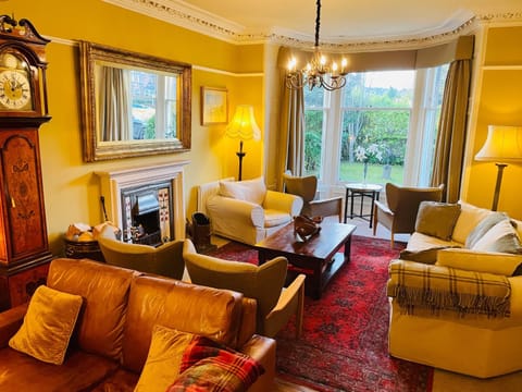 Living room, Lounge or bar