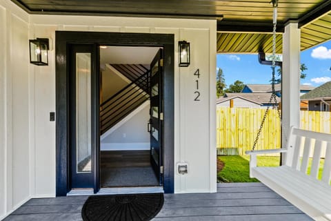 Farmhouse on Wells House in Lake Geneva