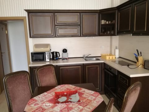 Гранд Манастира Пампорово, Двустаен апартамент Deluxe Apartment in Decentralized Administration of Macedonia and Thrace