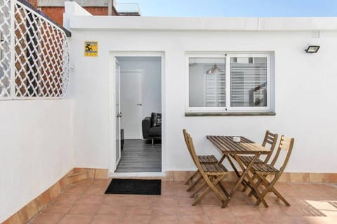 Cozy&new With Terrace Apartment in L'Hospitalet de Llobregat