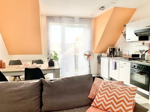 Kitchen or kitchenette, Living room