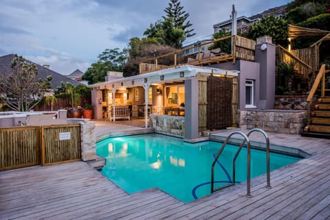 52 on Fish Hoek Bed and Breakfast in Cape Town