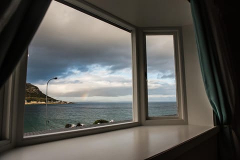 52 on Fish Hoek Bed and Breakfast in Cape Town