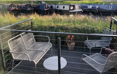 View (from property/room), Balcony/Terrace, Seating area