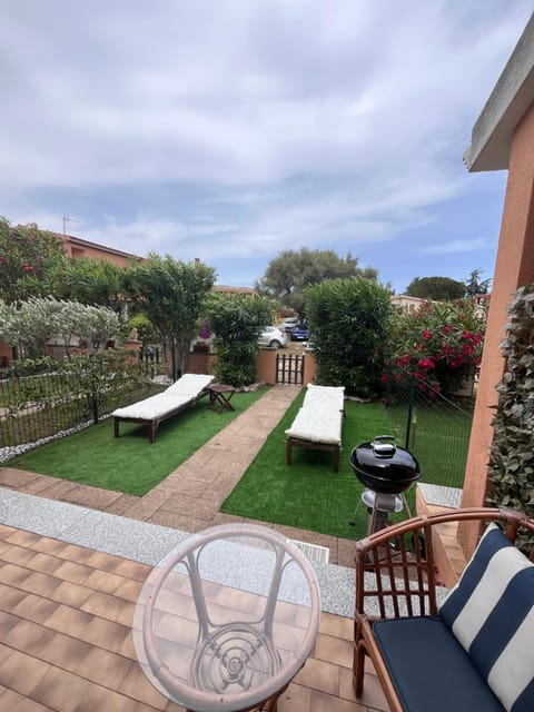 Centro e Cinta beach free bikes Apartment in San Teodoro