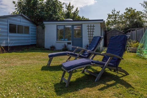 The Studio Christchurch B&B Luxury Garden Room Bed and Breakfast in Christchurch