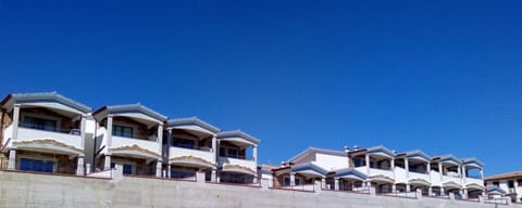 Property building, Neighbourhood