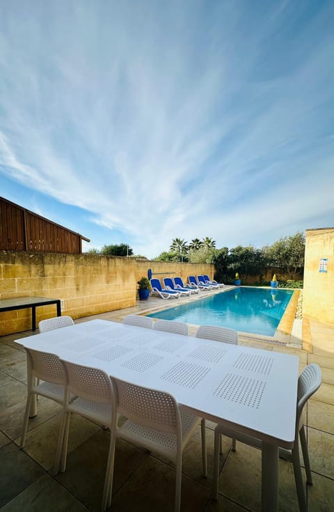 Kewkba Holiday Home House in Malta