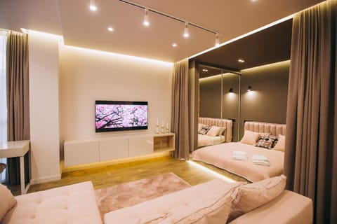 Communal lounge/ TV room, Bed, Photo of the whole room, Bedroom