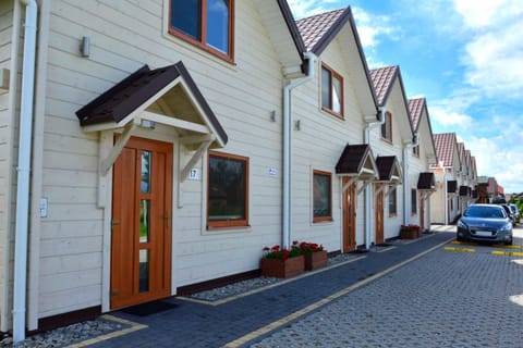 Piasek i Woda Drewniane Domki w Grzybowie House in West Pomeranian Voivodeship, Poland