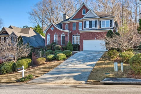 Updated Mableton Home about 14 Miles to Downtown ATL! House in Mableton