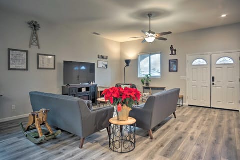 Stunning Clovis Home about 1 Mile to Old Town! House in Clovis