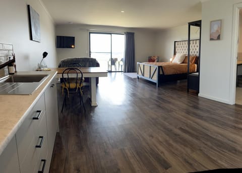 Kitchen or kitchenette, Photo of the whole room, Dining area, Bedroom