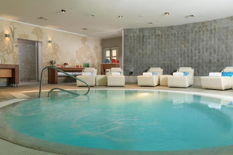 Hot Tub, Spa and wellness centre/facilities