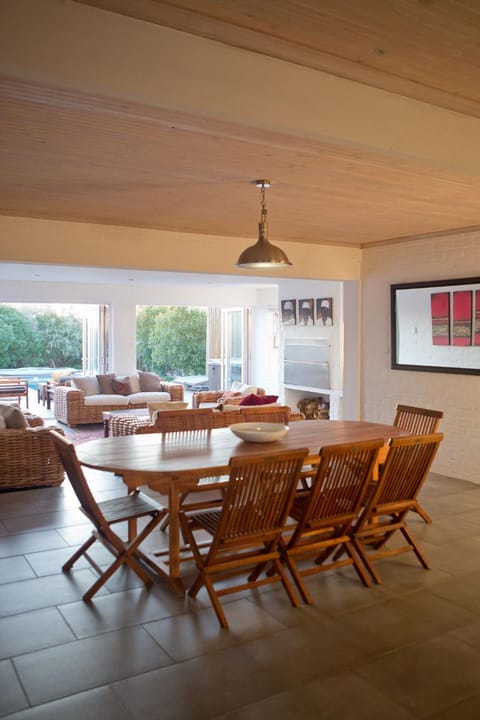 View (from property/room), Photo of the whole room