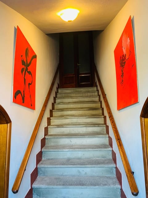 Casa Robina Apartment in Barga