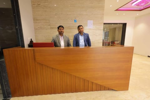 Staff, People, Lobby or reception, group of guests