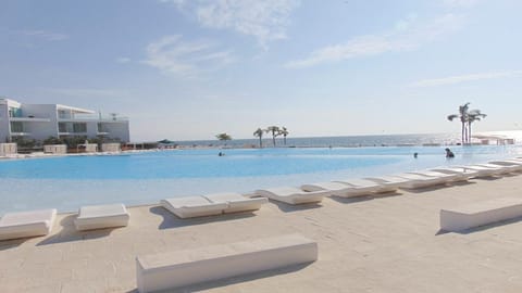 Beach, Swimming pool, Swimming pool