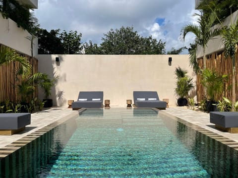 Patio, Day, Natural landscape, Summer, Garden, Decorative detail, Garden view, Pool view, Swimming pool, Sunset, sunbed