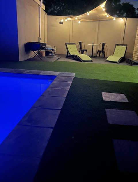 Patio, Pool view, Swimming pool, sunbed