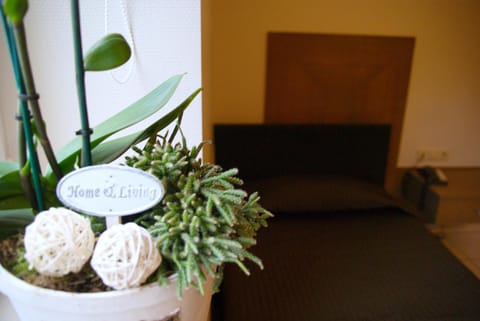 Bed, Decorative detail