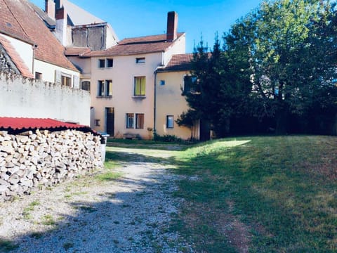 Property building, Garden, Garden view