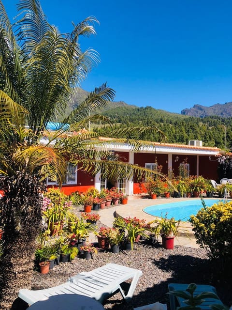 Property building, Natural landscape, Garden, Garden view, Mountain view, Pool view, Swimming pool