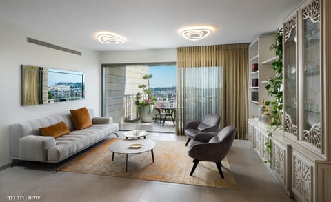 View (from property/room), Living room, Seating area