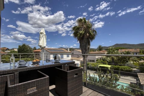 Galant Appartement en bord de mer avec terrasse Apartment in La Cadière-d'Azur