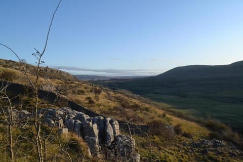 Dalecote Barn Bed and Breakfast (Bunkroom) Bed and Breakfast in Craven District