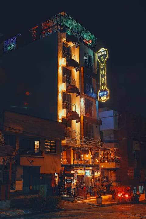 Property building, Facade/entrance