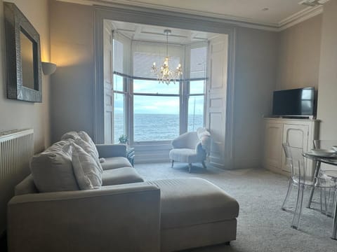 Lan Y Môr 4 Aberystwyth Apartment in Aberystwyth