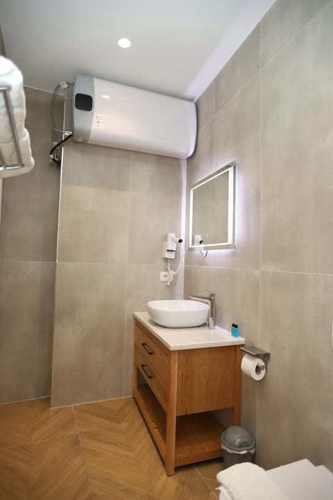 J&D Rooms Korce Bed and Breakfast in North Macedonia