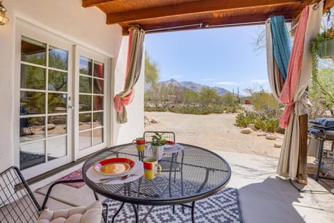 Private Desert Garden Cozy Tucson Casita House in Casas Adobes