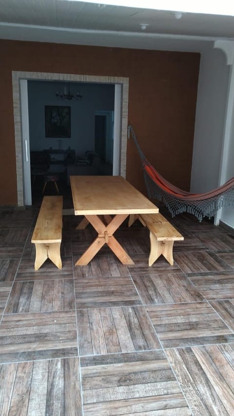 Dining area, Area and facilities