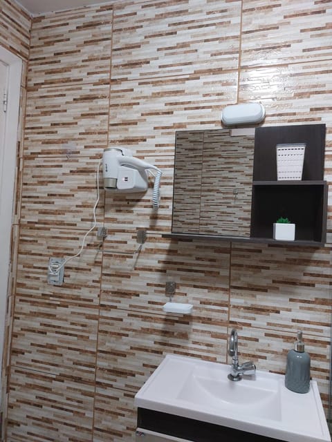 Bathroom, heating