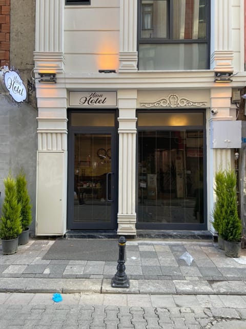 Facade/entrance, Property logo or sign
