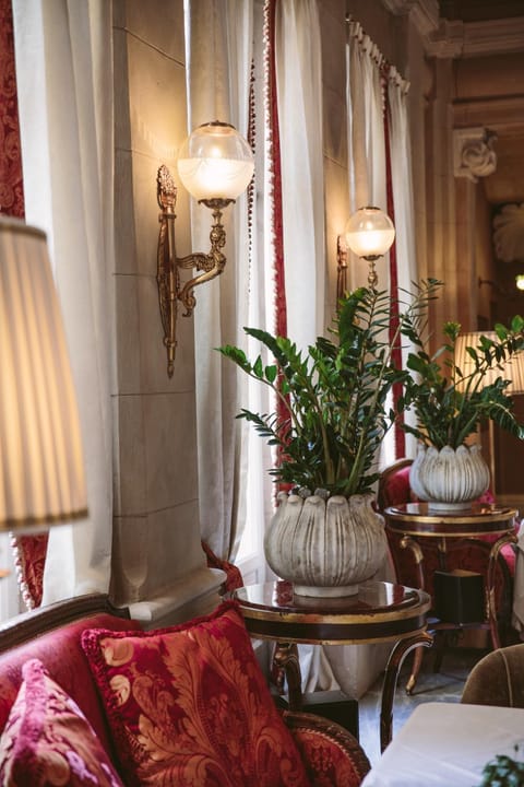 Lobby or reception, Lounge or bar, Decorative detail