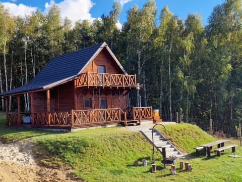Property building, Day, Natural landscape, Garden, Garden view