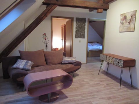 Living room, Photo of the whole room, Seating area