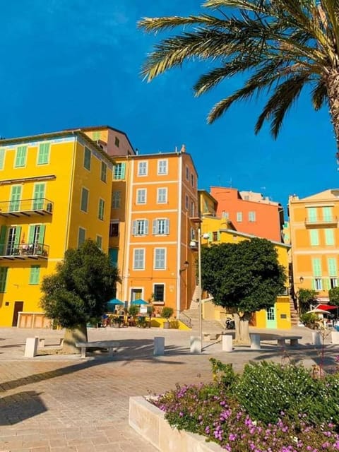 Charmant studio avec coin nuit - vieille ville CLIMATISE Apartment in Menton