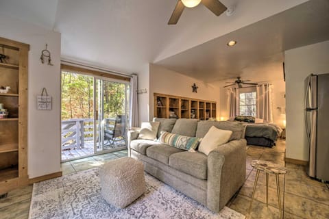 Sky Loft Bryson Studio 1 Mi From Fontana Lake! Apartment in Fontana Lake