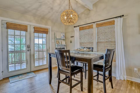 Wast Bay Beauty House in Jamaica Beach