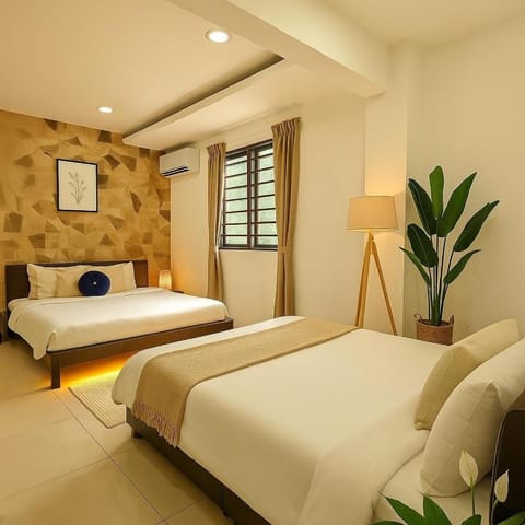 Bed, Photo of the whole room, Bedroom, air conditioner