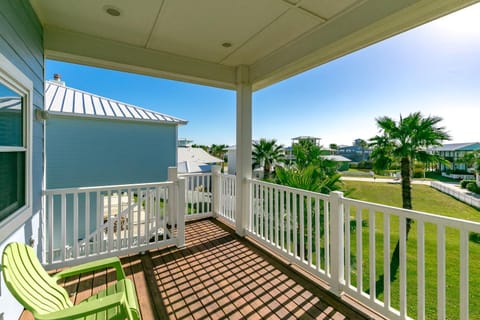 Royal Sands Beauty House in Port Aransas