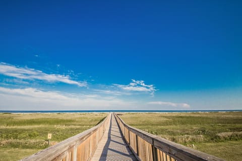 Pointe West Retreat Unit 302 Apartment in Galveston Island