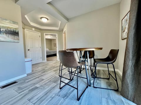 Charming 4BR Home in Liberty Township w Large Deck House in Ohio